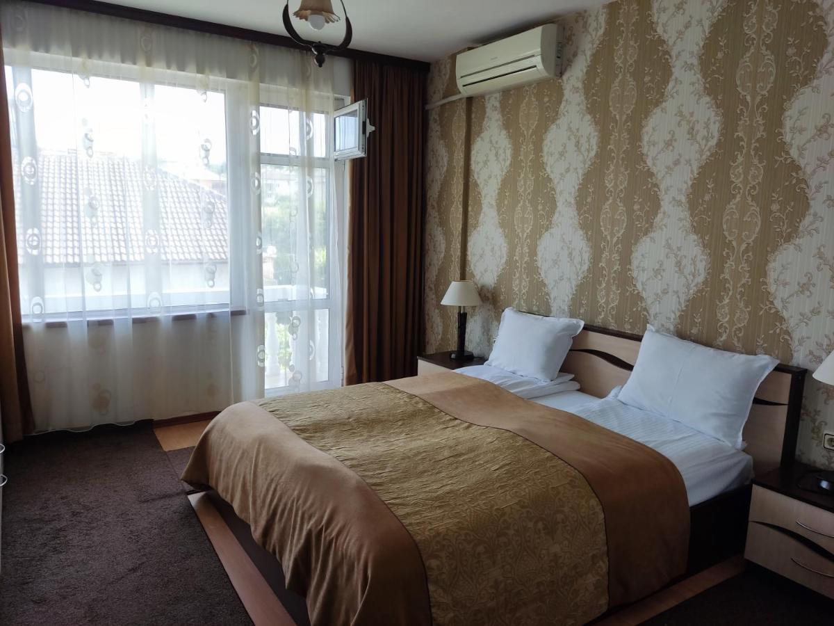 Hotel Elit Kirkovo  Exterior photo